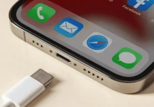 繁昌苹果15维修分享iPhone15改USB-C接口后能和安卓用户互借充电器吗 